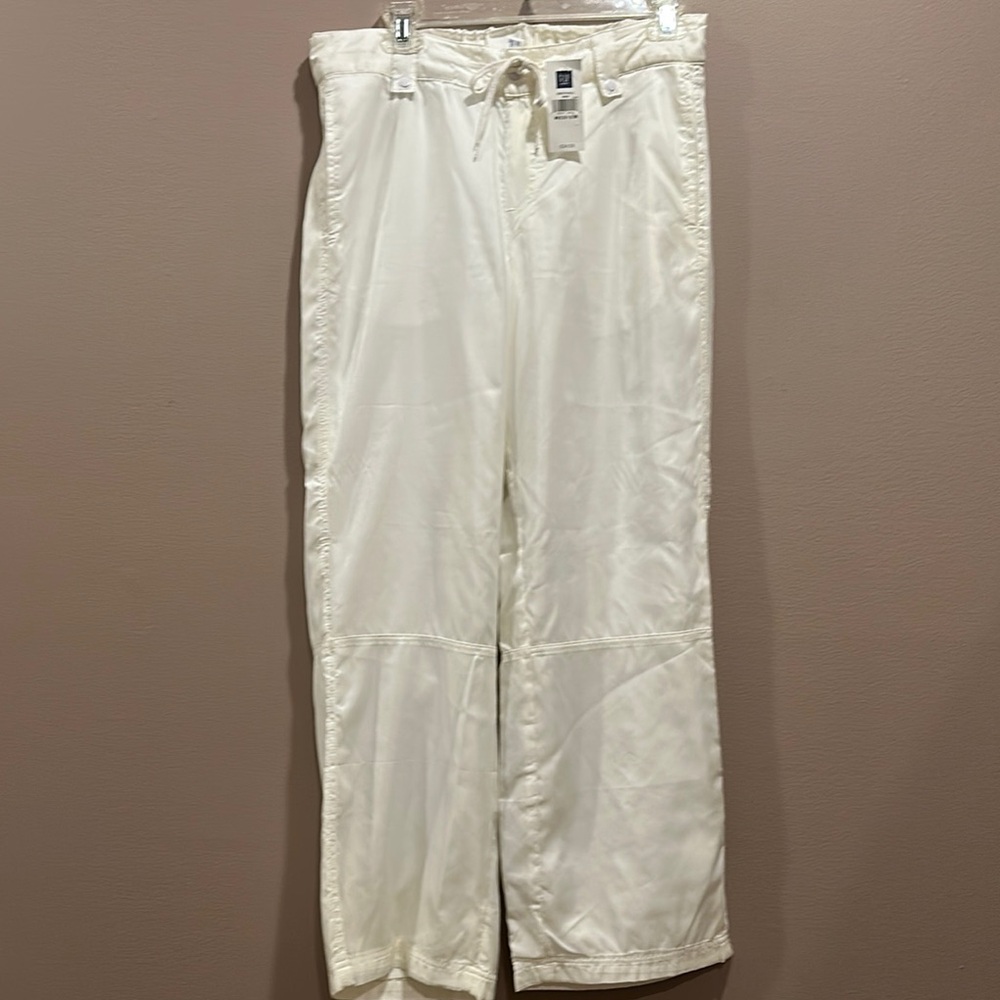 Women’s White Pant